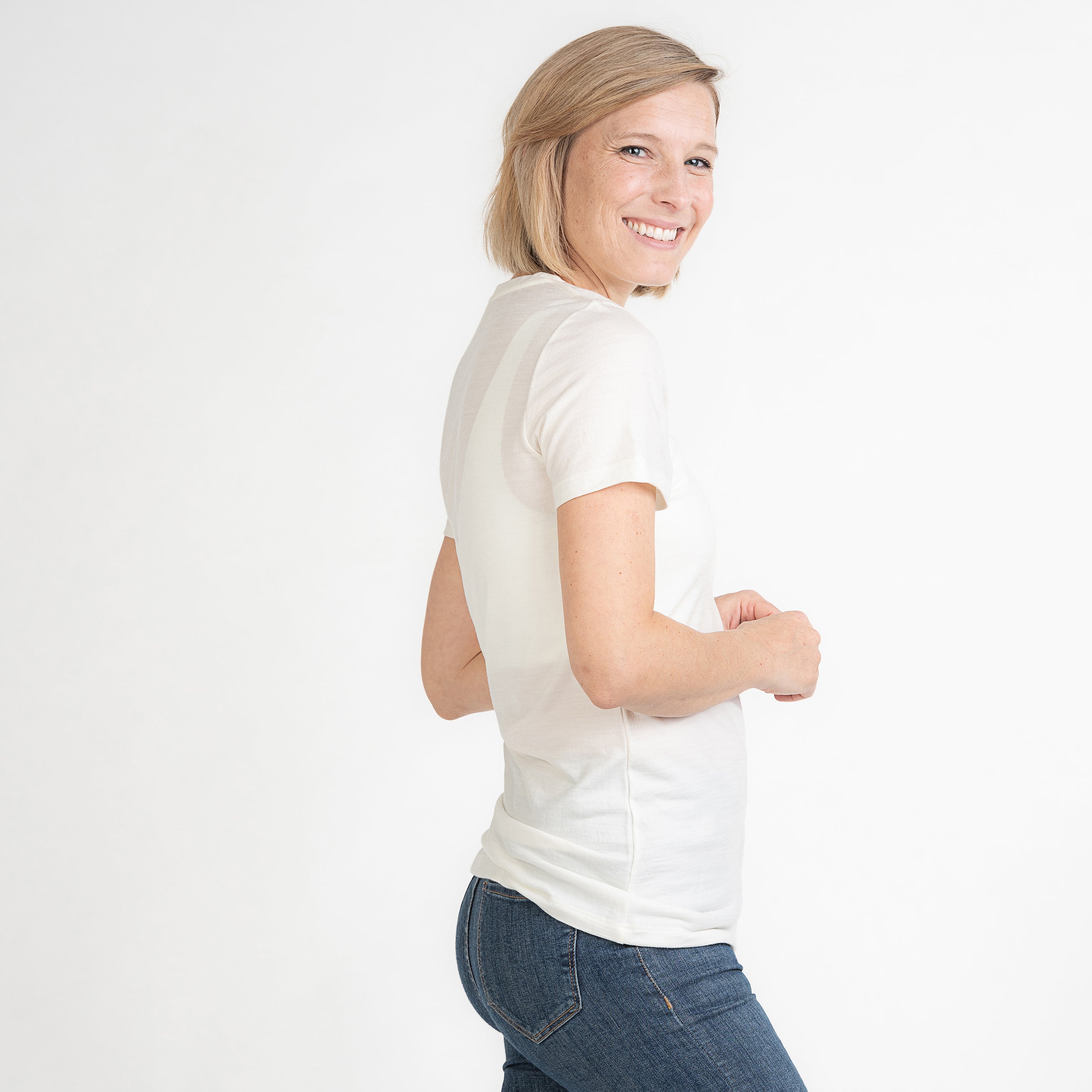 Merino Damen Shirt mit V-Ausschnitt von Tom Fyfe in Wollweiss 200 Seitenansicht