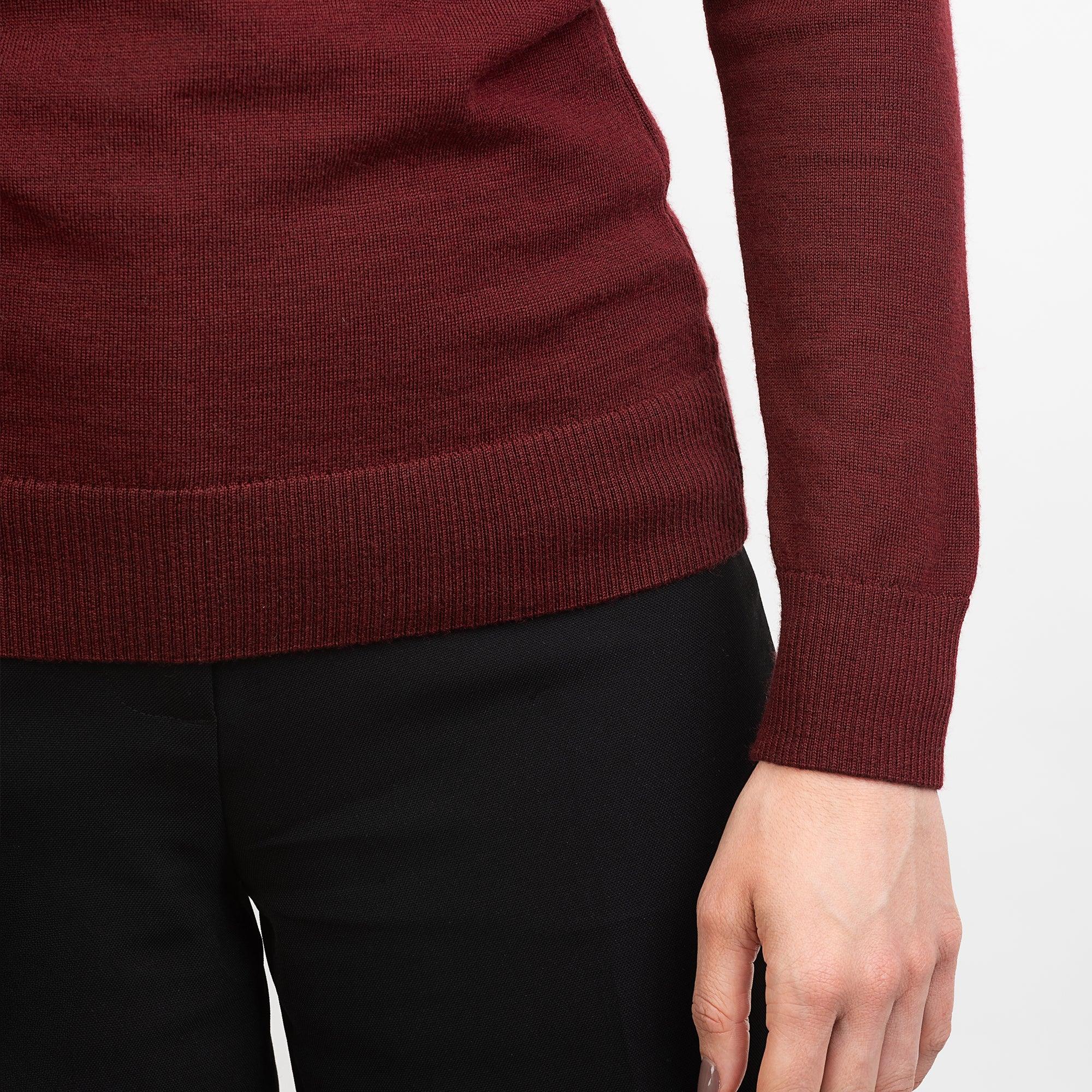 TOM FYFE Merino Damen Crewneck Rundhals-Pullover in Bordeaux, Detailansicht der Stoffstruktur