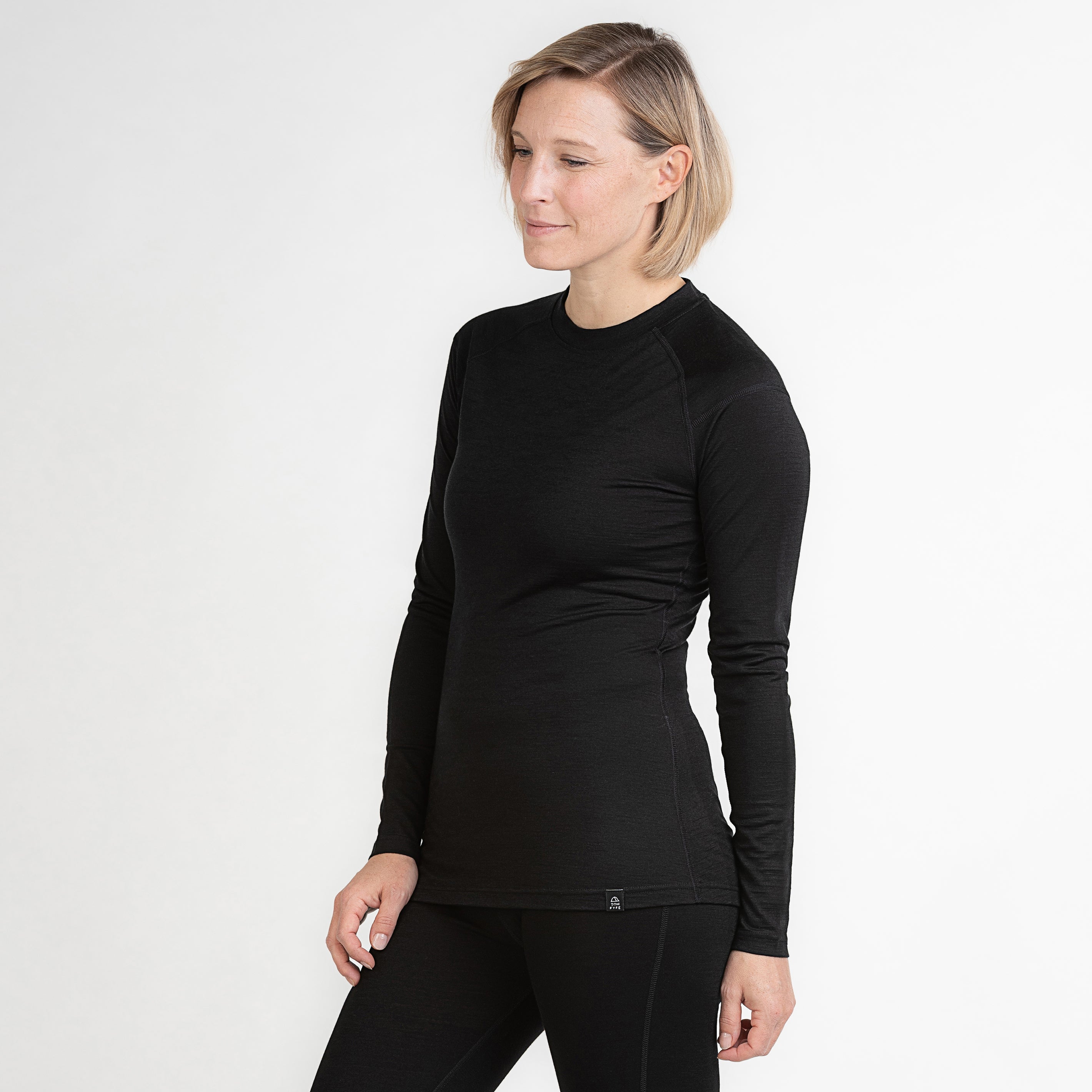 Merino Damen Unterhemd Langarmshirt Frontansicht von TOM FYFE in Schwarz