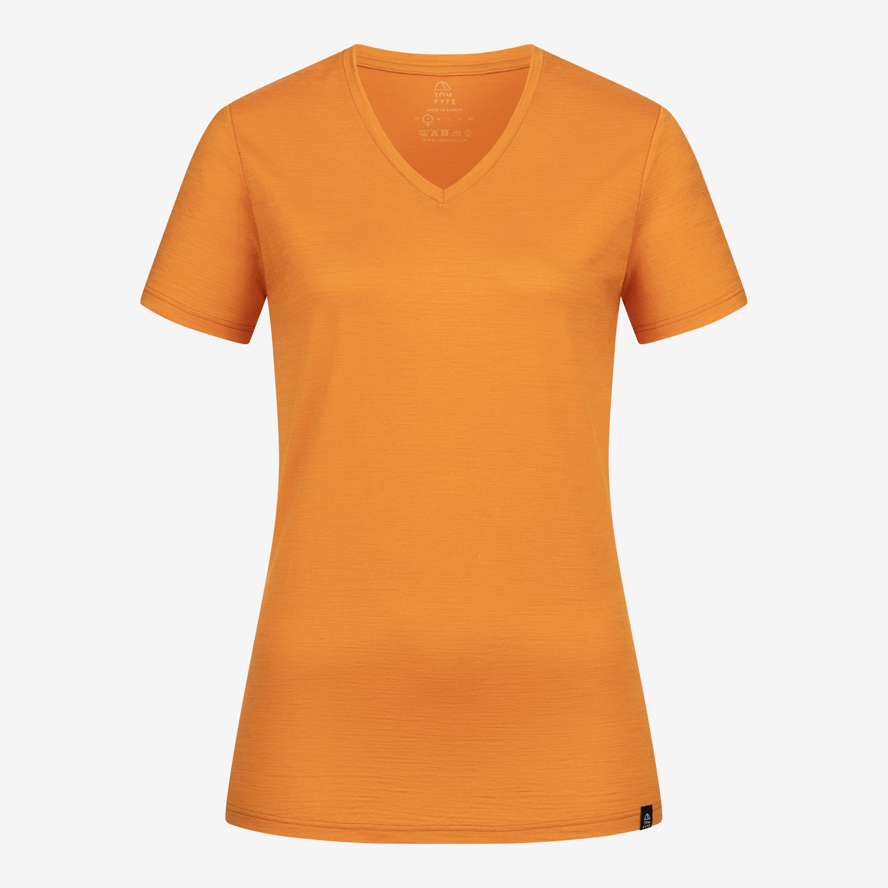 Merino Damen Shirt mit V-Ausschnitt von Tom Fyfe in Kurkuma Frontansicht