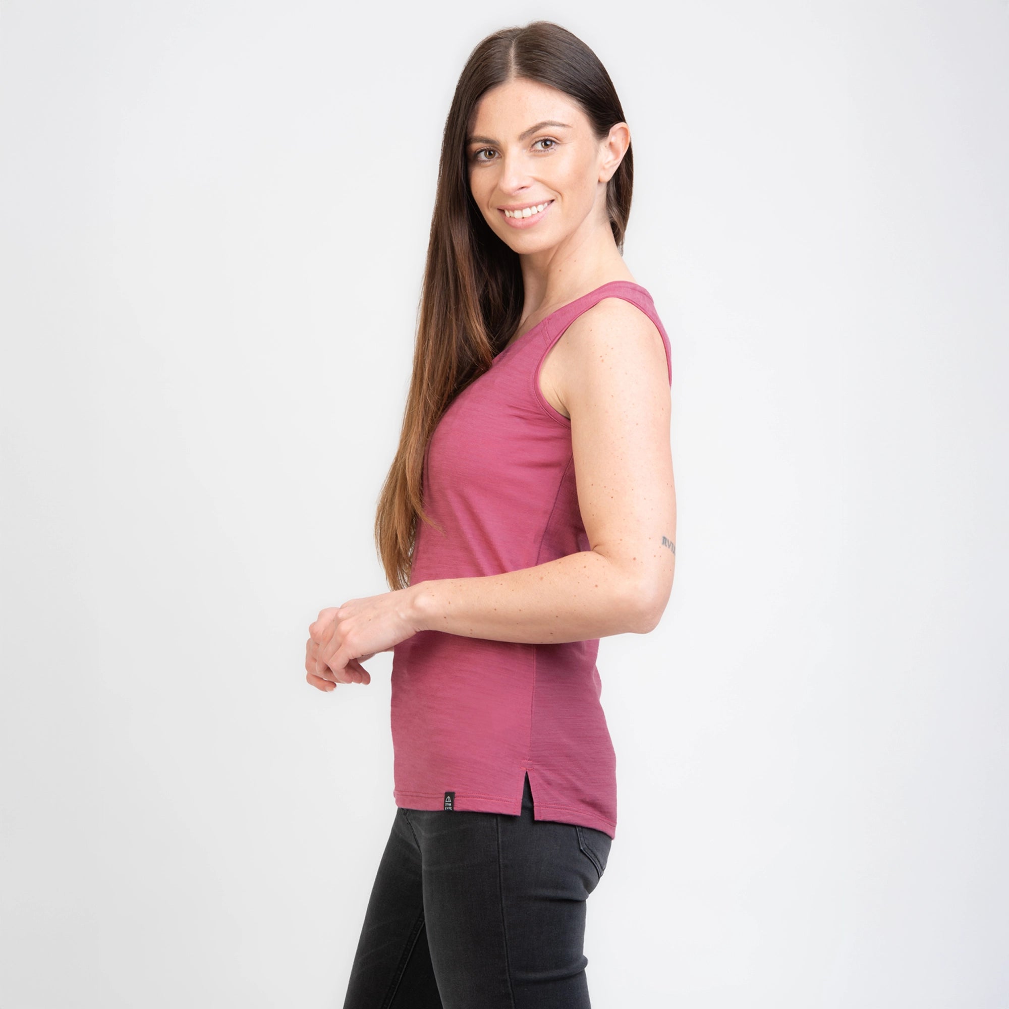 TOM FYFE Merino Damen Tank Top in Brombeere, Seitenansicht TF202007