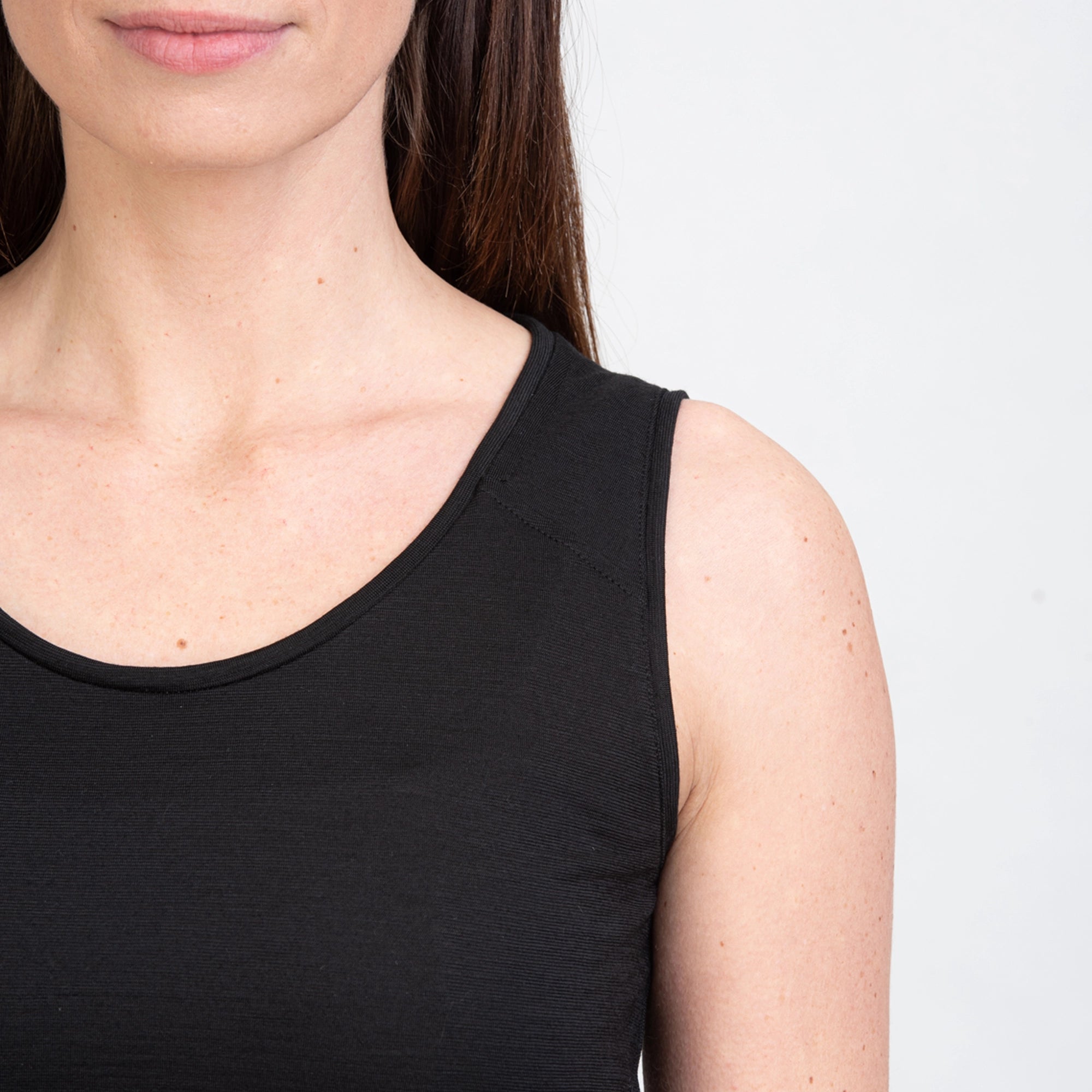 TOM FYFE Merino Damen Tank Top in Schwarz, Kragen TF202007