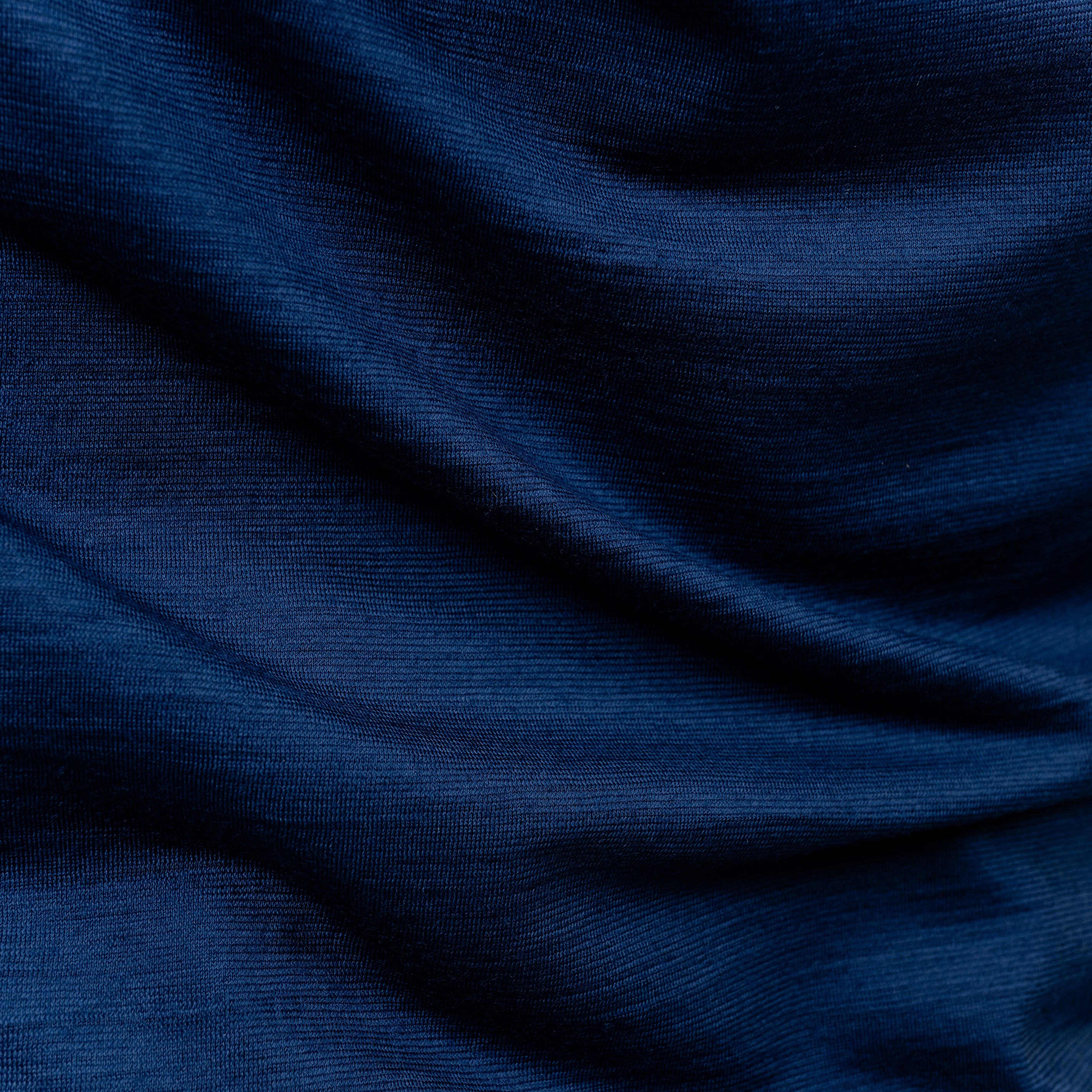 Merino Herren Poloshirt Stoffaufnahme von Tom Fyfe in Marine