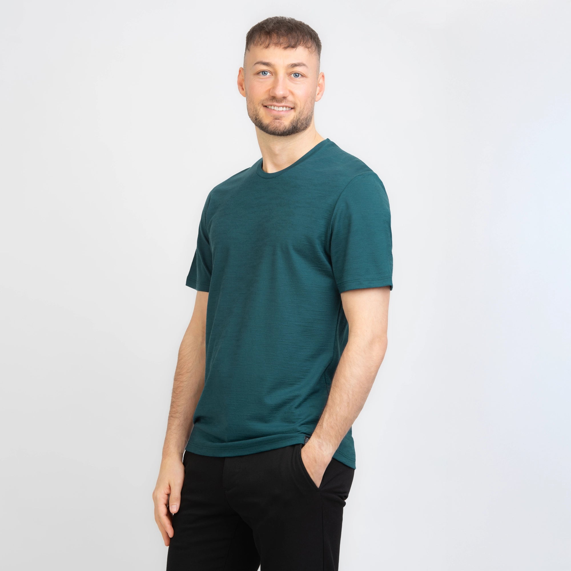 TOM FYFE Merino Herren T-Shirt Slim Fit in Deep Teal, Seitenansicht TF101002 #farbe_deep-teal