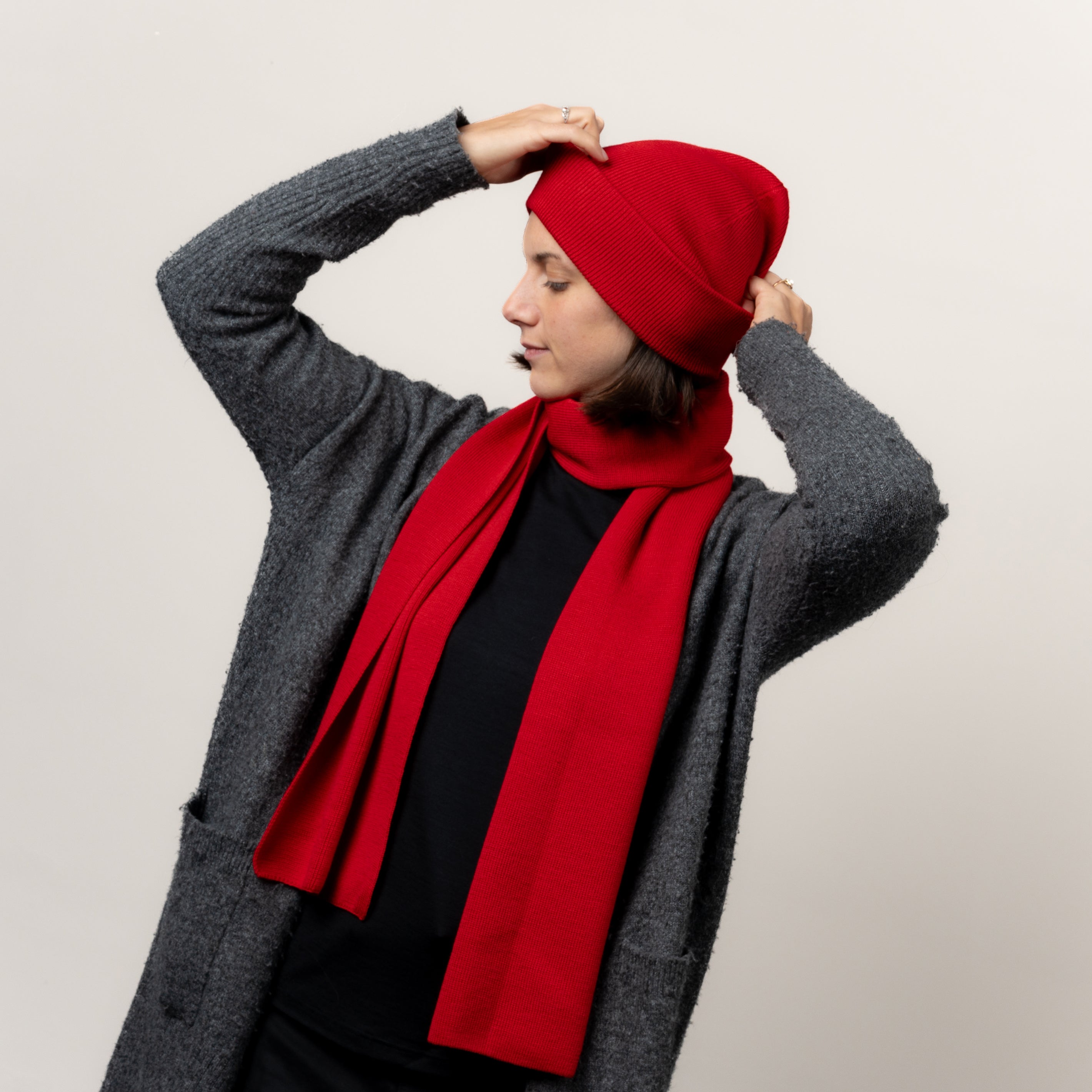 Merino Stickmuetze von Tom Fyfe in Rot