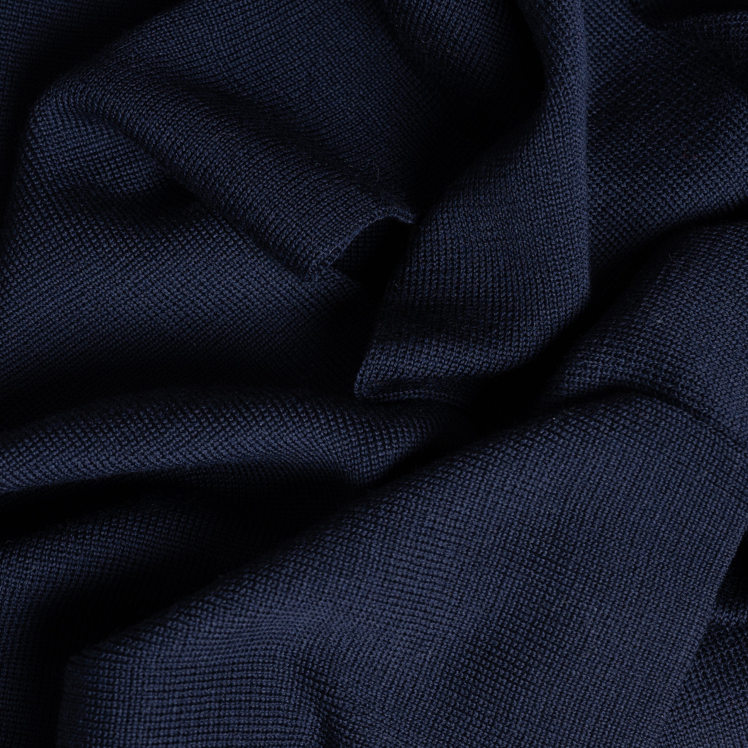 Merino Strickschal von Tom Fyfe in Dunkelblau