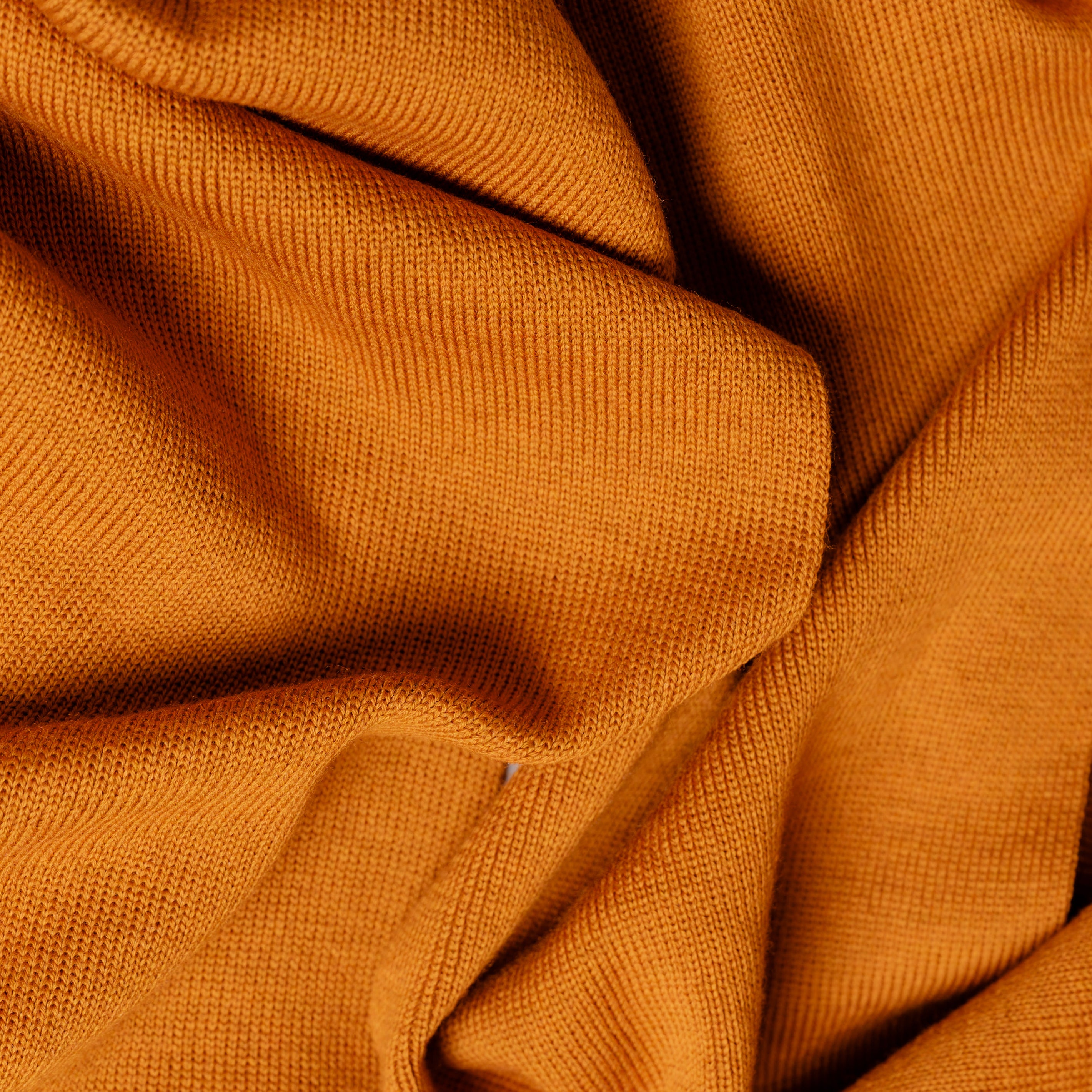Merino Strickschal von Tom Fyfe in Ocker
