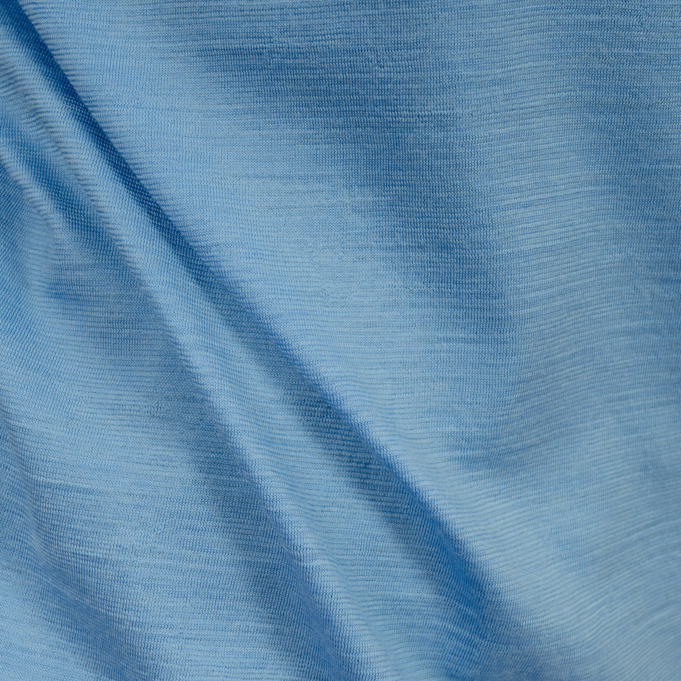 Merino T-Shirt Regular Fit Unisex Nahaufnahme von Tom Fyfe in Steelblue