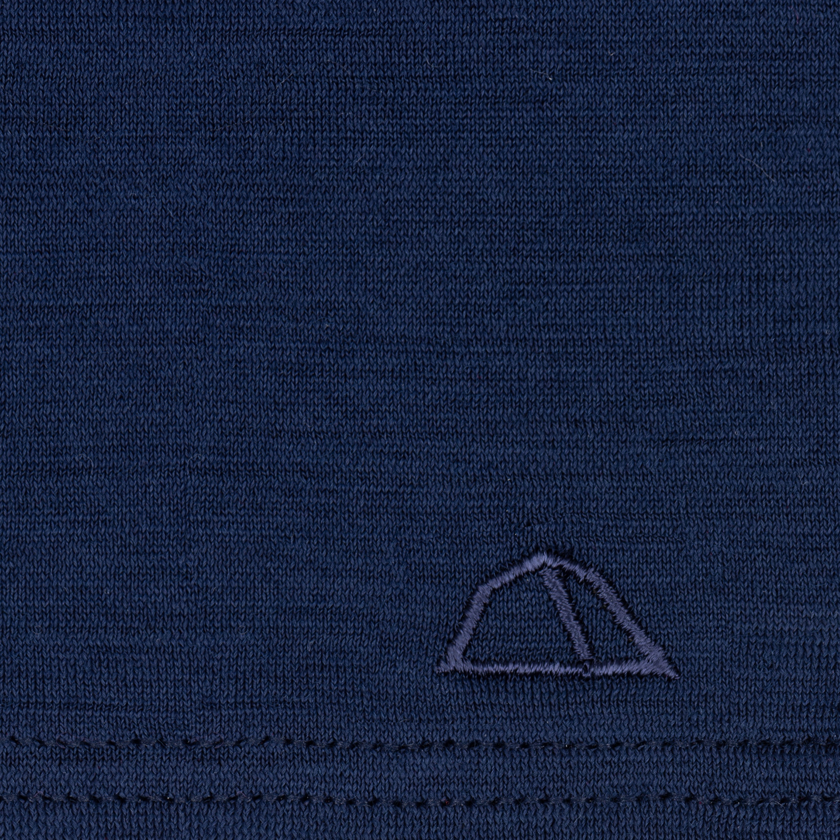 Merino Schlauchschal Multifunktionstuch gelegt mit gestricktem Logo von Tom Fyfe in Marine