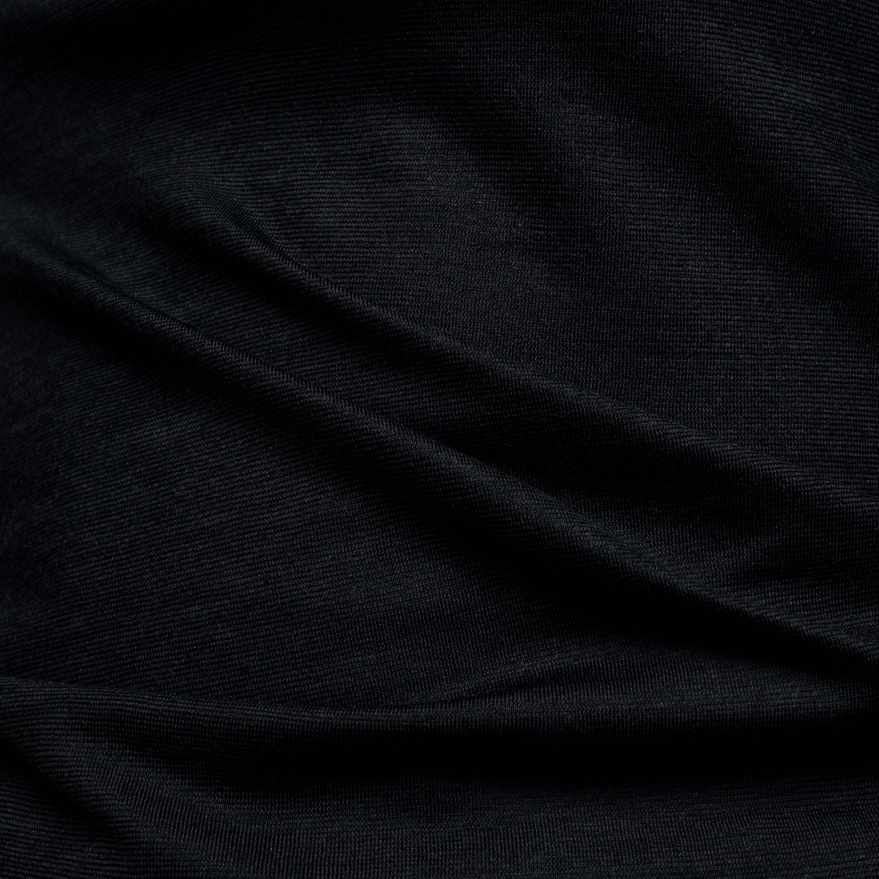 Merino Damen Shirt Nahaufnahme von Tom Fyfe in Schwarz