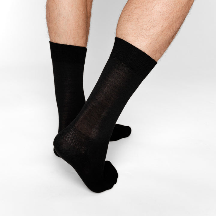 Merino Business Socken Hinteransicht von Tom Fyfe in Schwarz #farbe_schwarz