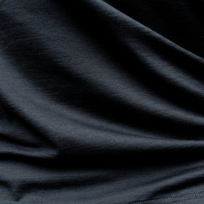Nahaufnahme vom Stoff von Tom Fyfe Shirt Damen in Anthrazit 