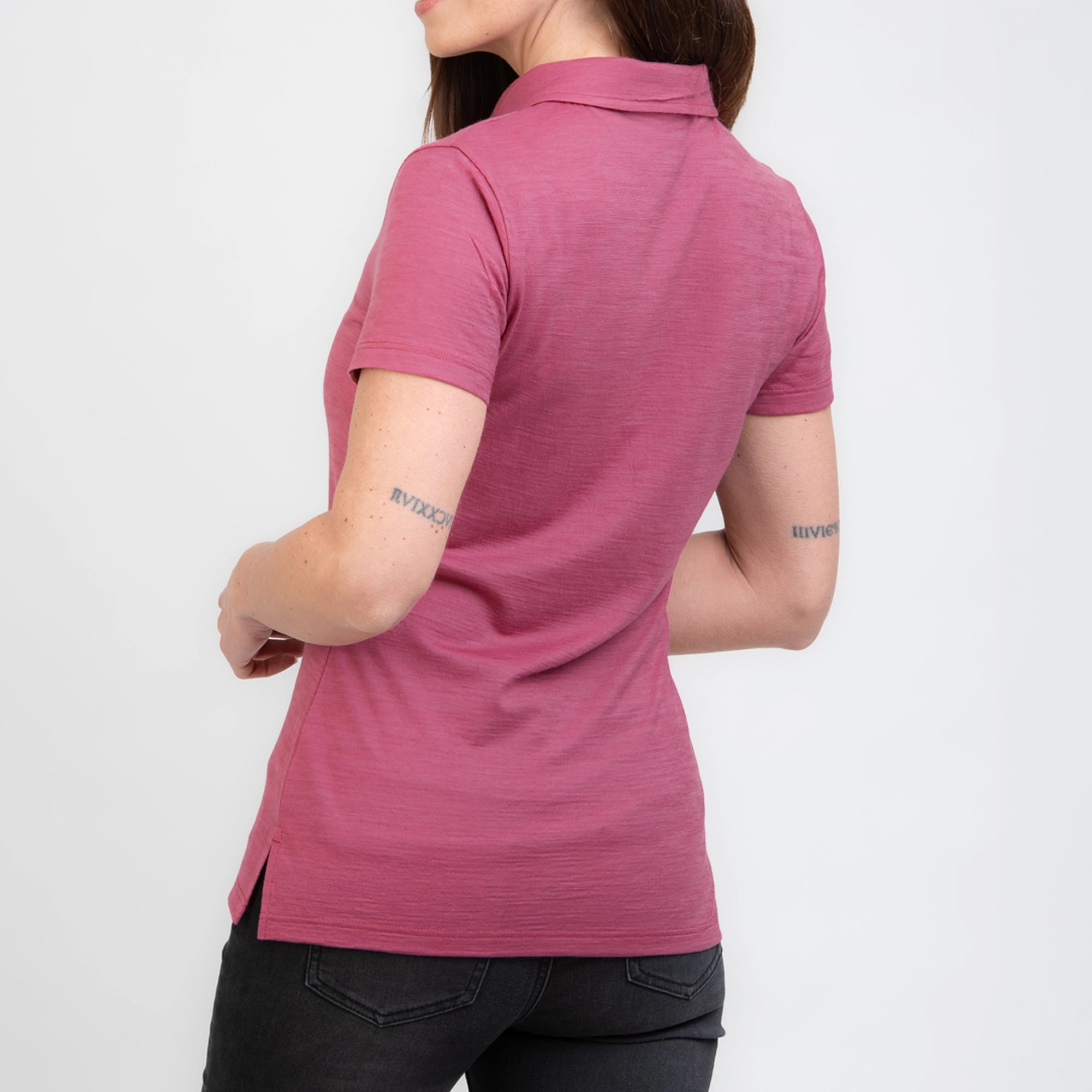 TOM FYFE Merino Damen Polo-Shirt Brombeere Rückenansicht TF222202 