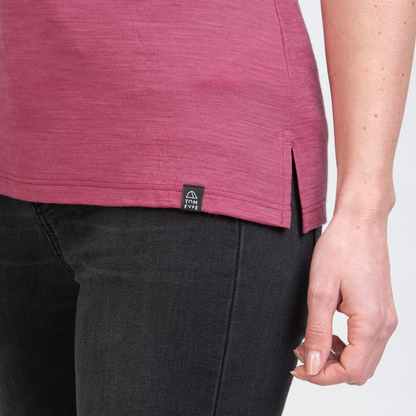 TOM FYFE Merino Damen Polo-Shirt Brombeere Label Detail TF222202 
