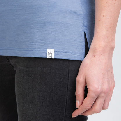 TOM FYFE Merino Damen Polo-Shirt Steel Blue Label Detail TF222202 