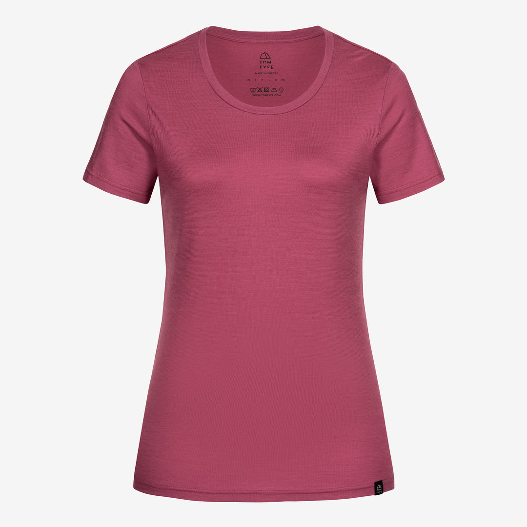 Merino Damen Shirt Frontansicht von Tom Fyfe in Brombeere #farbe_brombeere