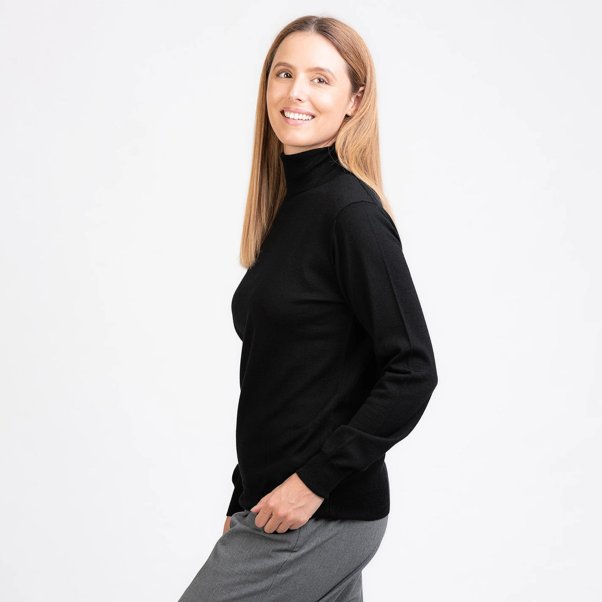 TOM FYFE Merino Damen Turtleneck-Pullover in Schwarz Seitenansicht 