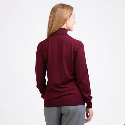 TOM FYFE Merino Damen Turtleneck-Pullover in Wine Red Rückenansicht 