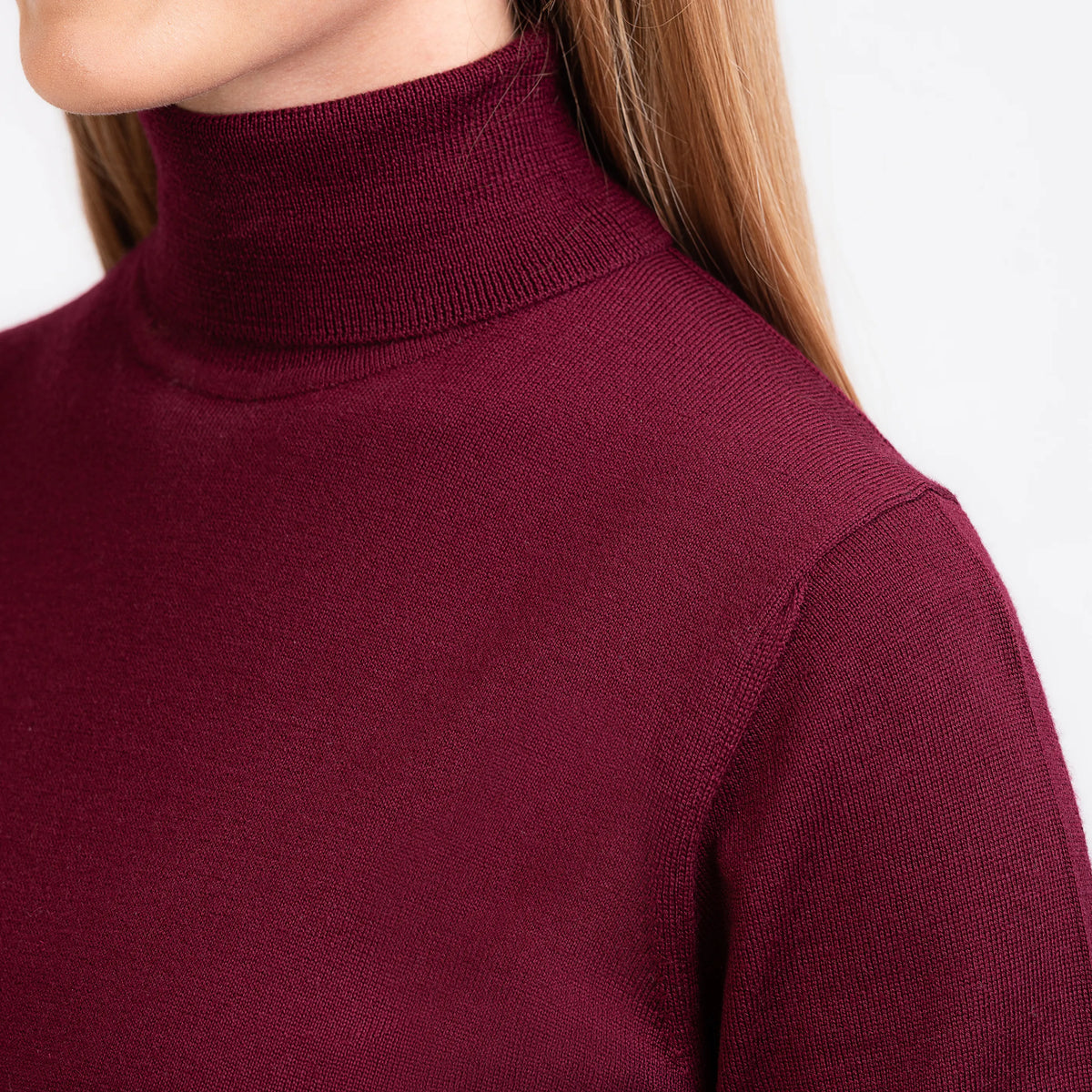 TOM FYFE Merino Damen Turtleneck-Pullover in Wine Red Kragen 