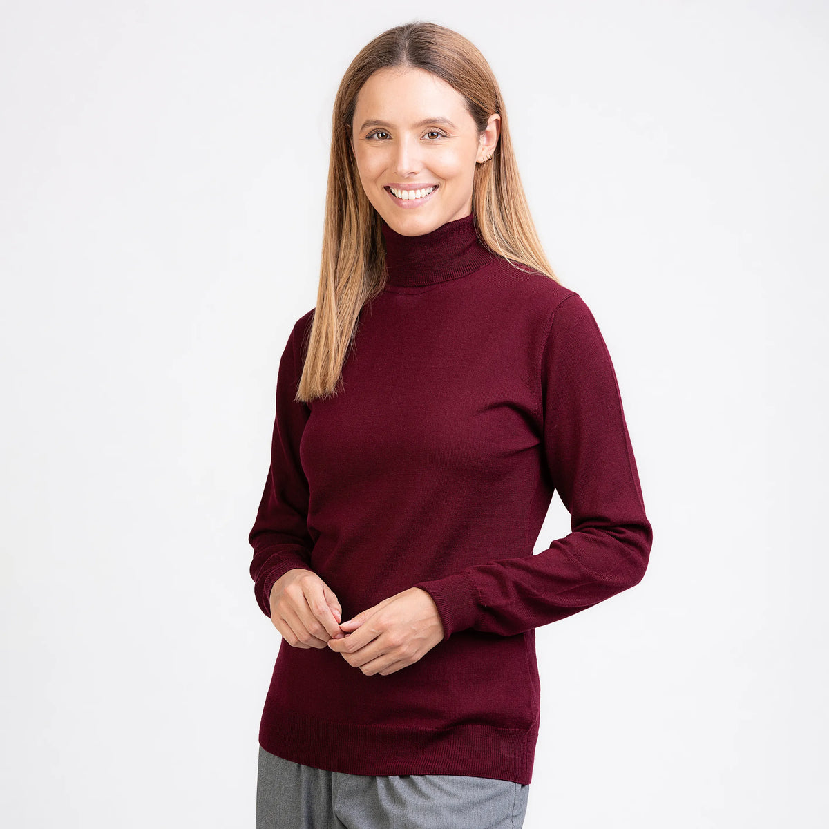 TOM FYFE Merino Damen Turtleneck-Pullover in Wine Red Frontansicht 2 