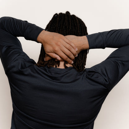 Merino Herren Longsleeve Rückansicht von Tom Fyfe in Anthrazit 