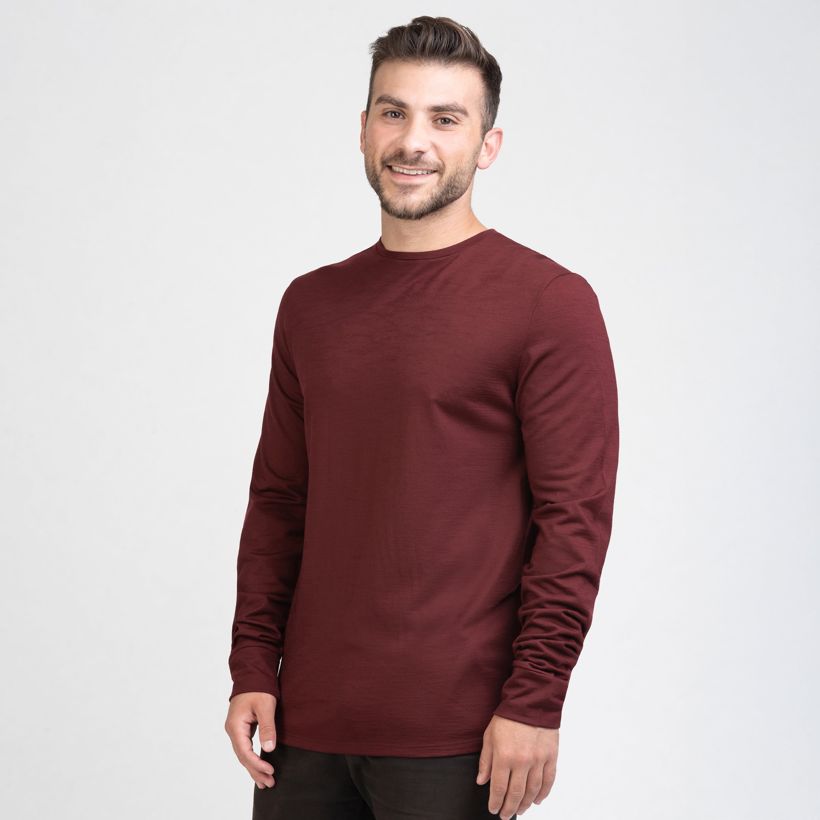 Tom Fyfe Merino Herren Langarmshirt in Burgundy, Vorderansicht 