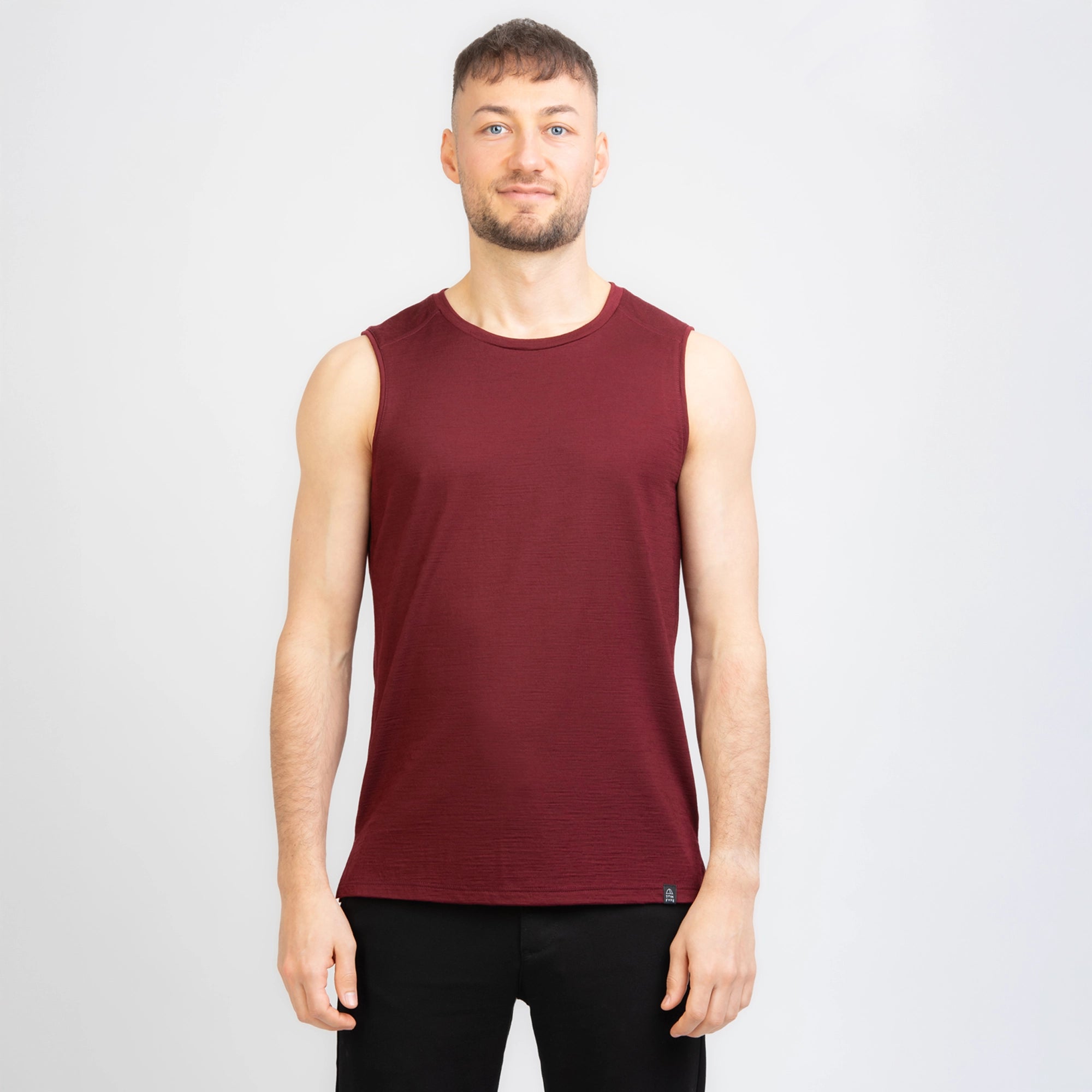 TOM FYFE Merino Herren Tank Top in Burgundy, Frontansicht TF101007 
