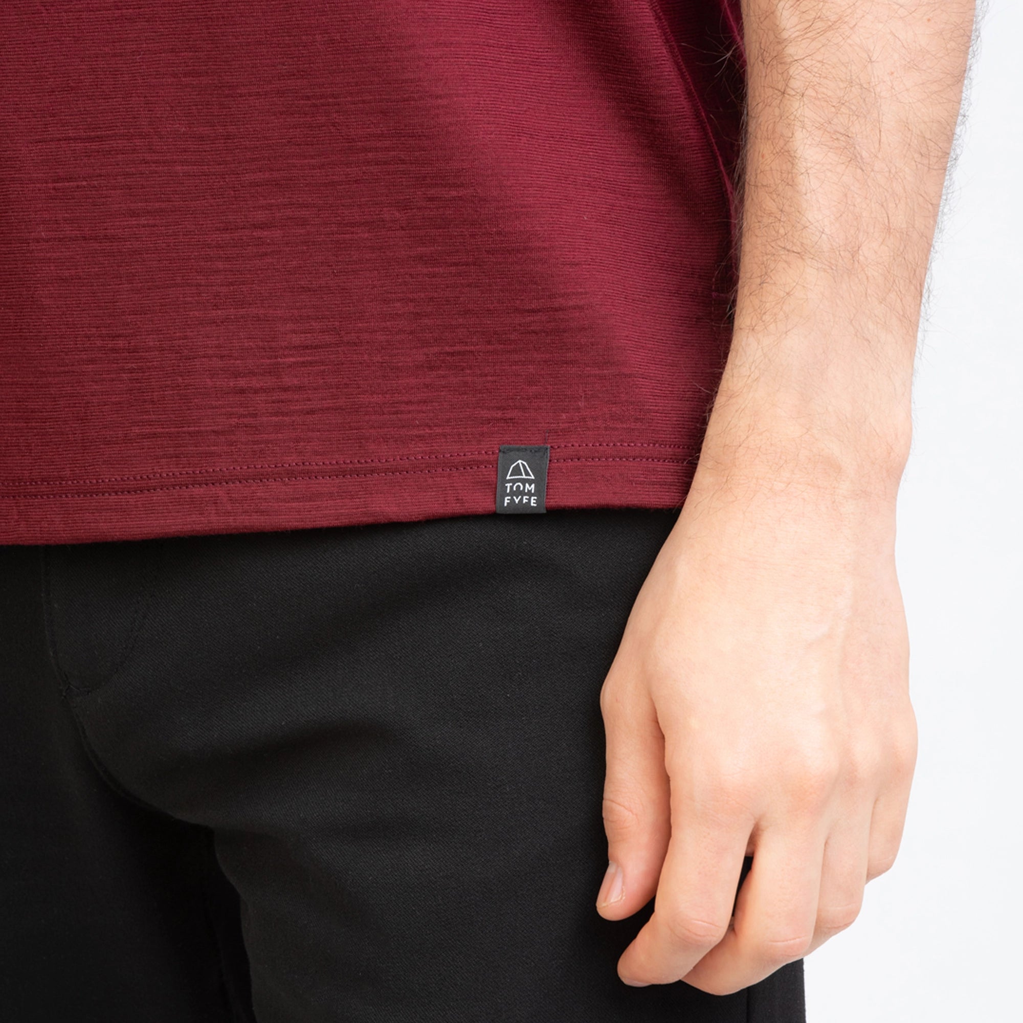 TOM FYFE Merino Herren Tank Top in Burgundy, Label TF101007 