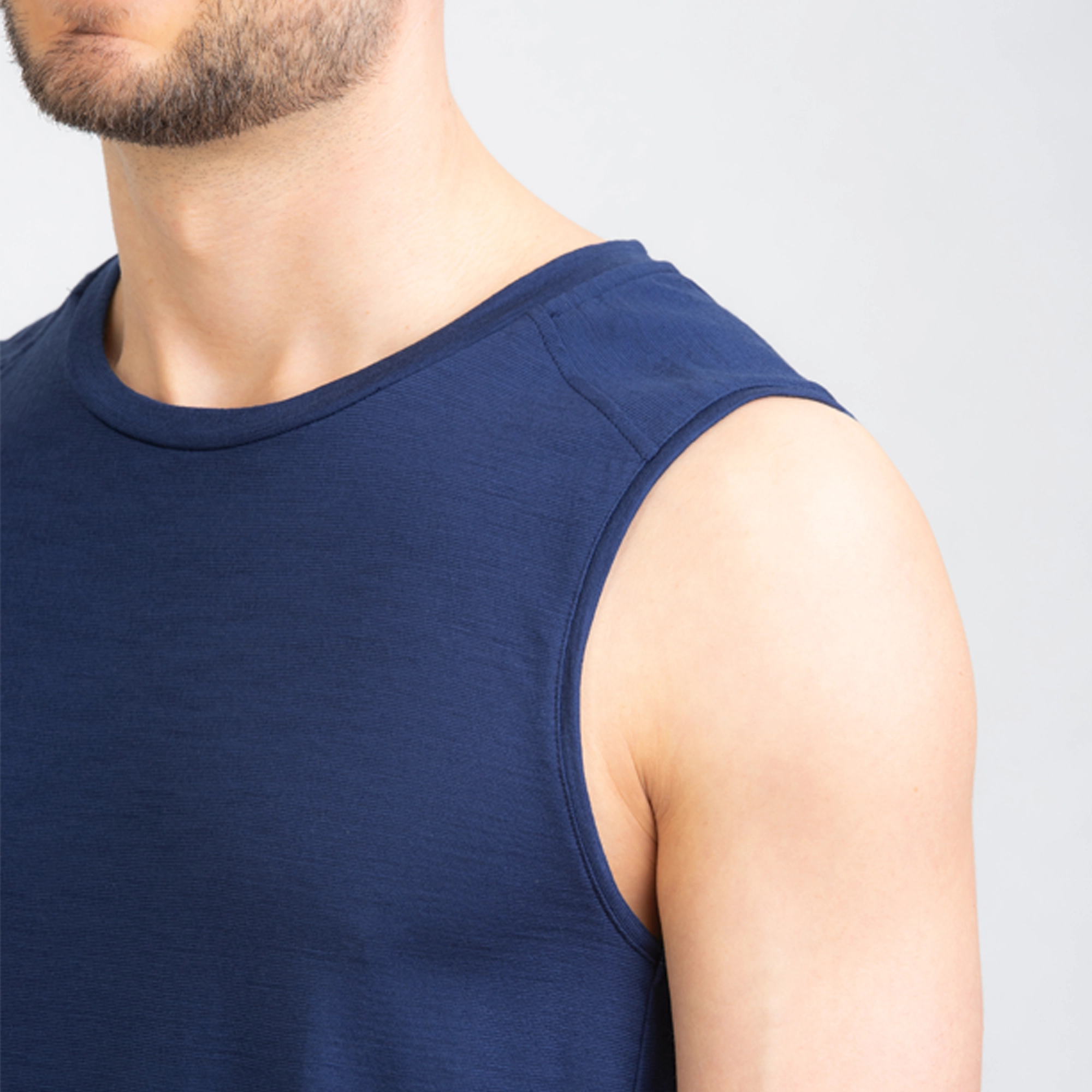 TOM FYFE Merino Herren Tank Top in Marine, Kragen TF101007 