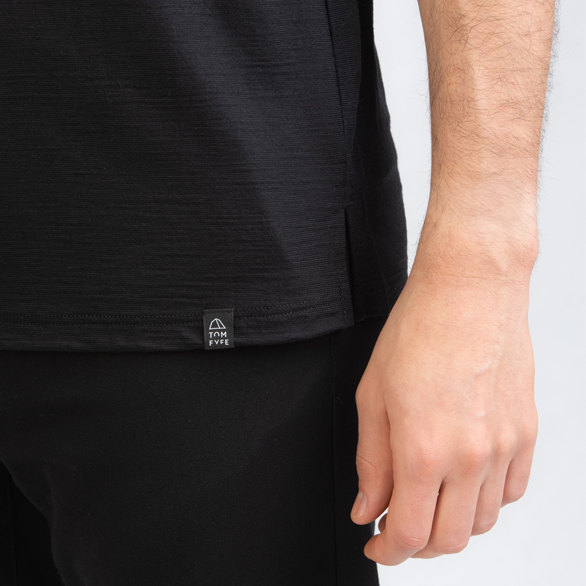 TOM FYFE Merino Herren Tank Top in Schwarz, Label TF101007 