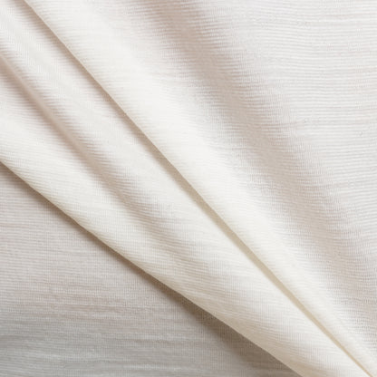 Merino Herren Tank-Top von Tom Fyfe Detailaufnahme der Stofffarbe Wollweiß 