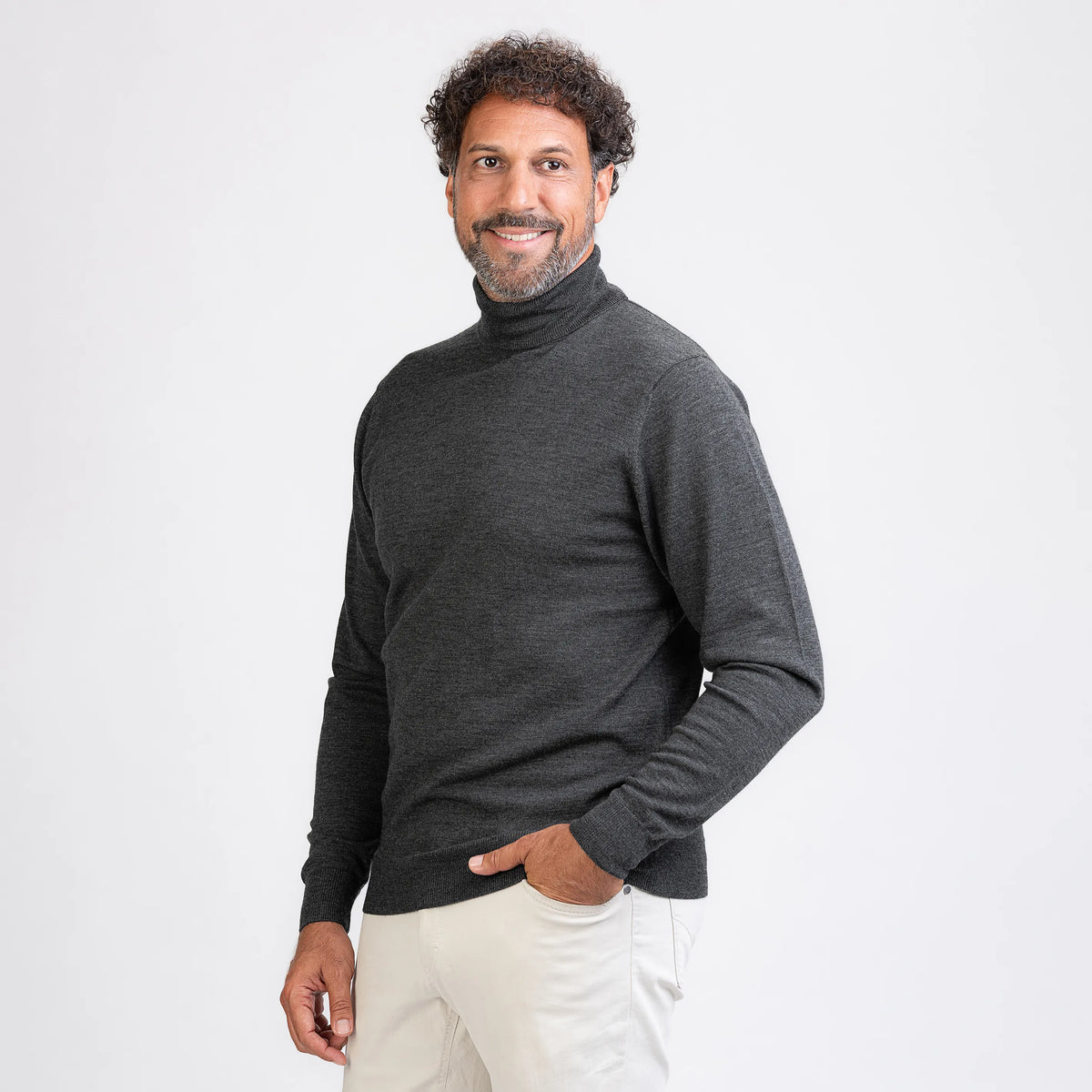 TOM FYFE Merino Herren Turtleneck-Pullover in Dark Gray Melange Seitenansicht 