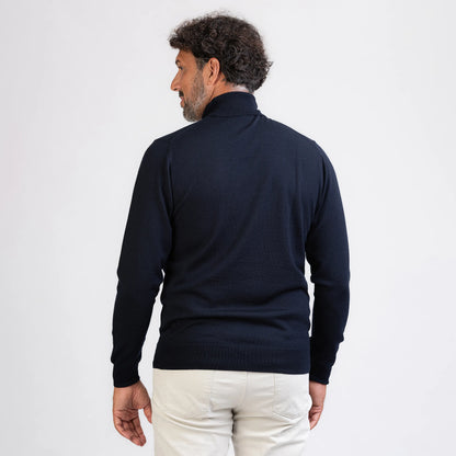TOM FYFE Merino Herren Turtleneck-Pullover in Dark Navy Rückenansicht 
