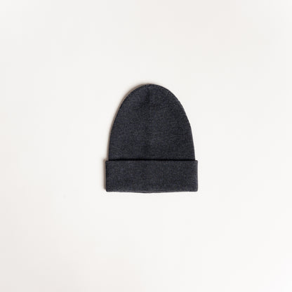Merino Stickmuetze von Tom Fyfe in Anthrazit 