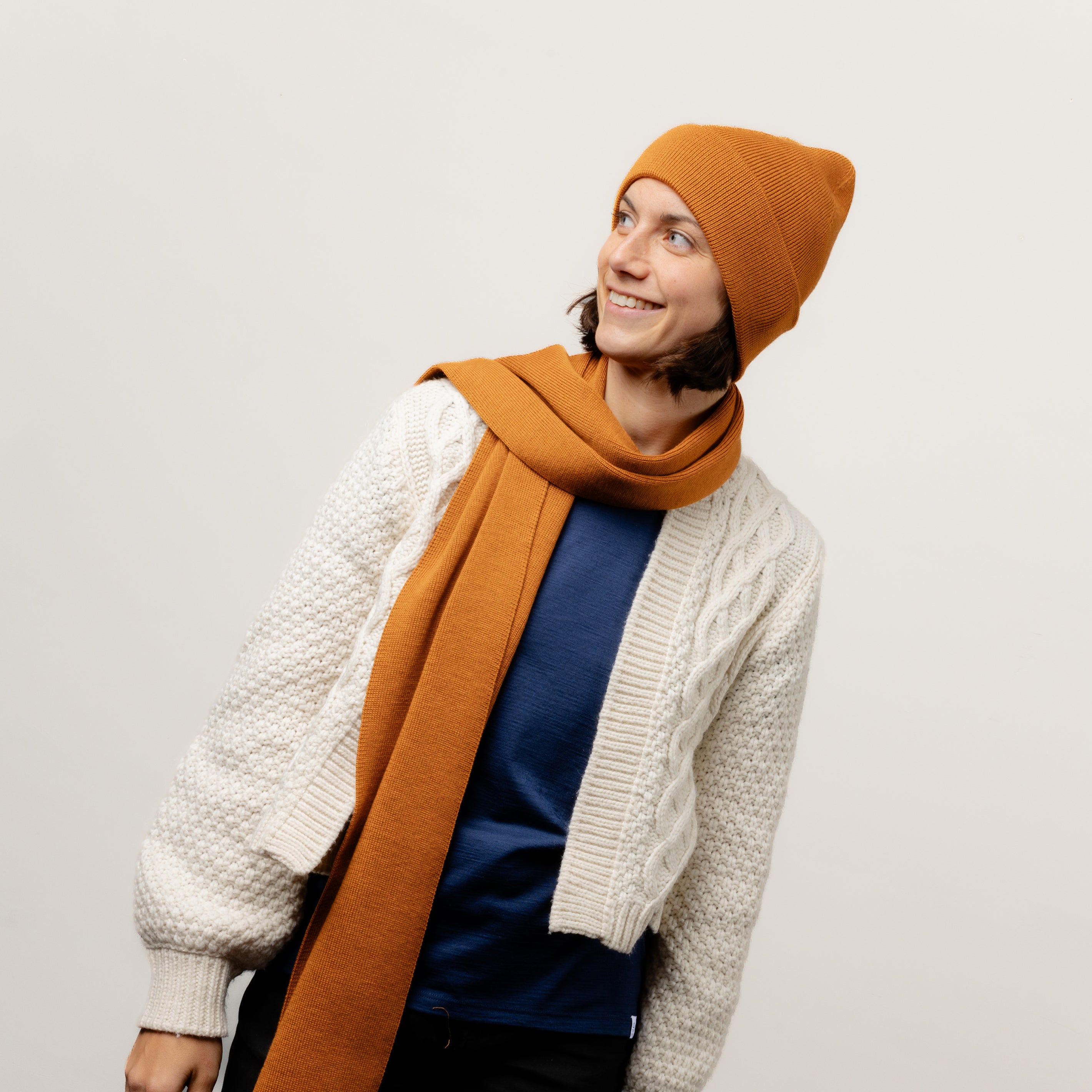 Merino Stickmuetze von Tom Fyfe in Ocker #farbe_ocker