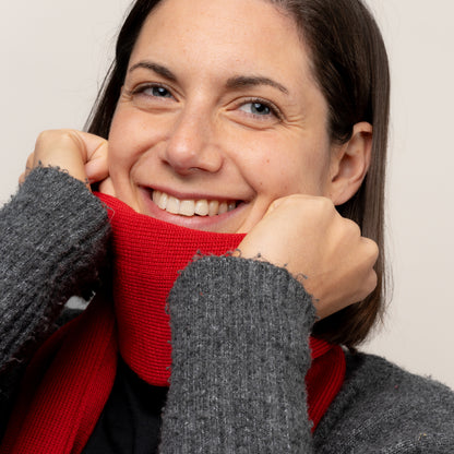 Merino Strickschal von Tom Fyfe in Rot 