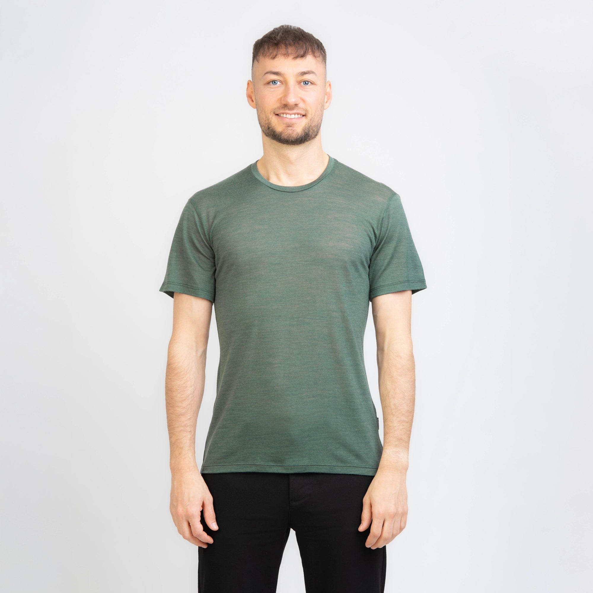 TOM FYFE Merino Herren T-Shirt Slim Fit Thyme Frontansicht TF101008 #farbe_thyme-green