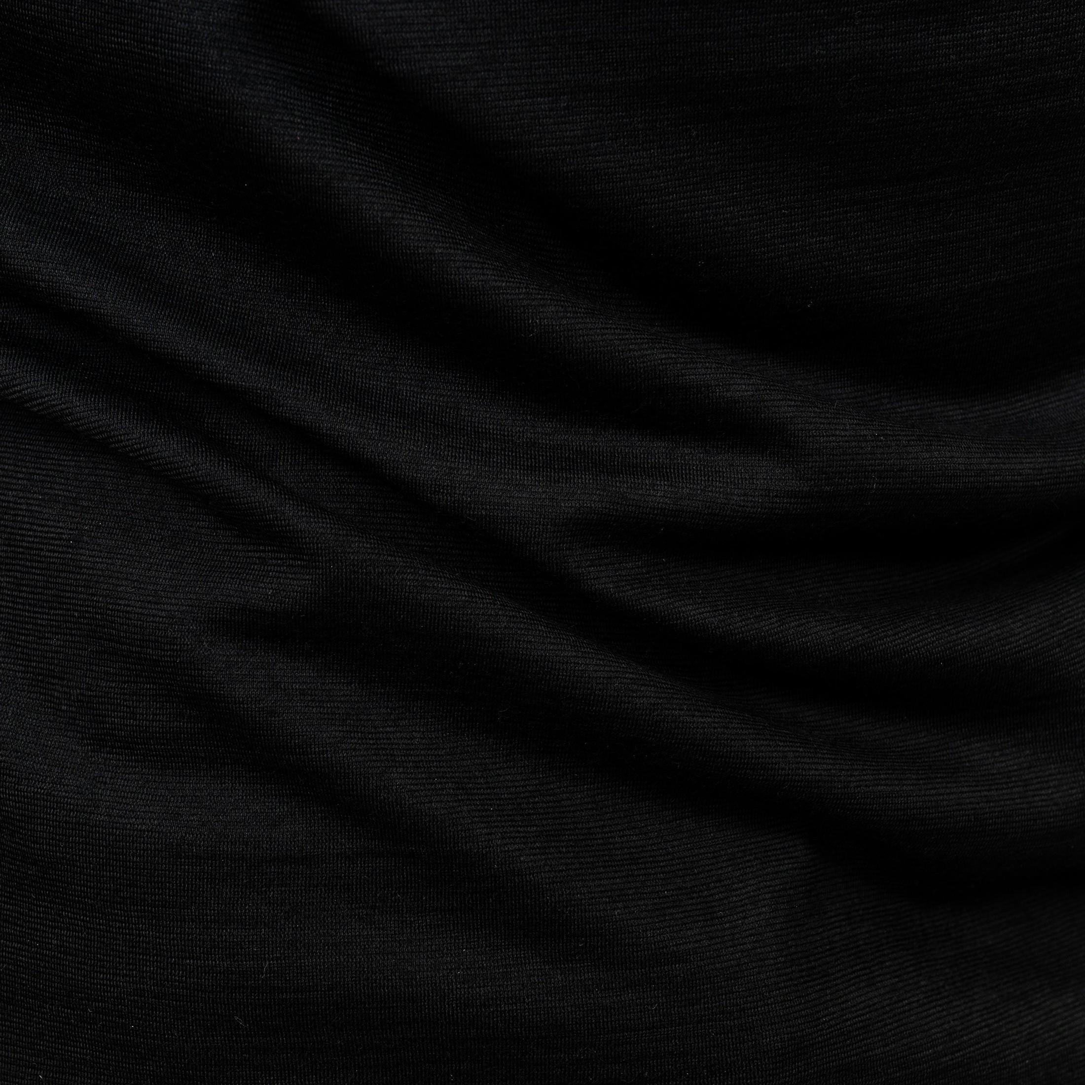 Merino T-Shirt Regular Fit Unisex Nahaufnahme von Tom Fyfe in Schwarz 