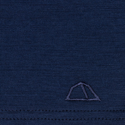 Merino Schlauchschal Multifunktionstuch gelegt mit gestricktem Logo von Tom Fyfe in Marine 