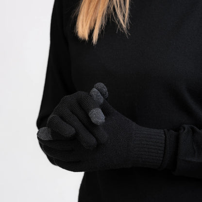 Merino Touchscreen Strickhandschuhe Hände 2 von TOM FYFE in Schwarz 