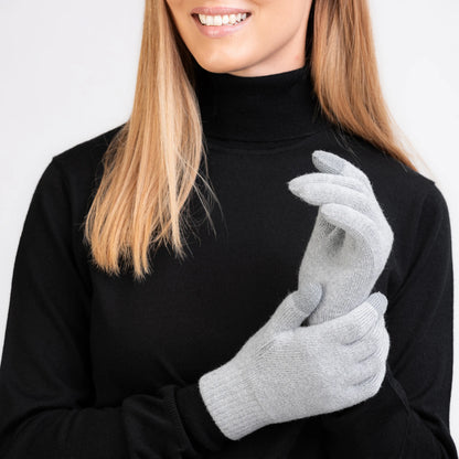 Merino Touchscreen Strickhandschuhe Hände 2 von TOM FYFE in Gray Melange 