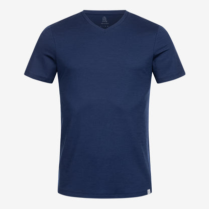Merino Herren Shirt mit V-Ausschnitt Frontansicht von Tom Fyfe in Marine 
