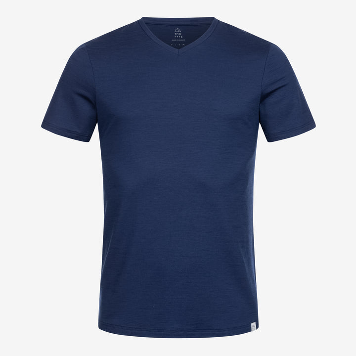 Merino Herren Shirt mit V-Ausschnitt Frontansicht von Tom Fyfe in Marine #farbe_marine