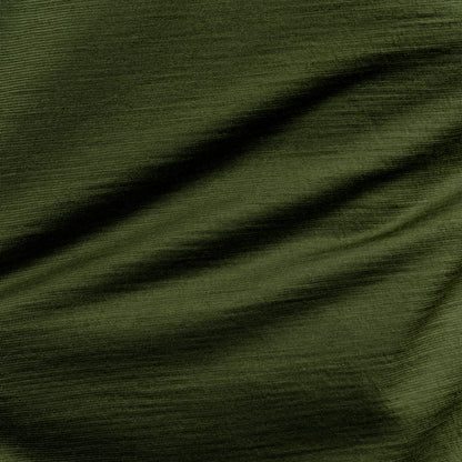 Merino Herren Shirt mit V-Ausschnitt Frontansicht von Tom Fyfe in Waldgruen 