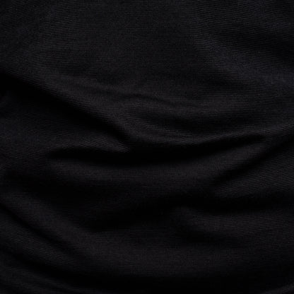 Merino Damen Shirt mit V-Ausschnitt Nahaufnahme Tom Fyfe in Schwarz 