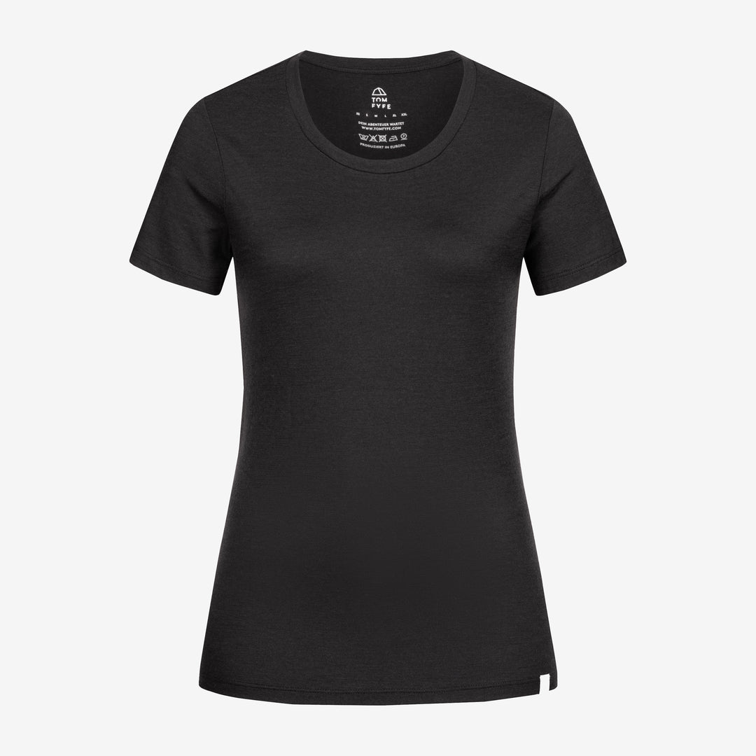 Merino Damen Shirt Frontansicht von Tom Fyfe in Schwarz #farbe_schwarz