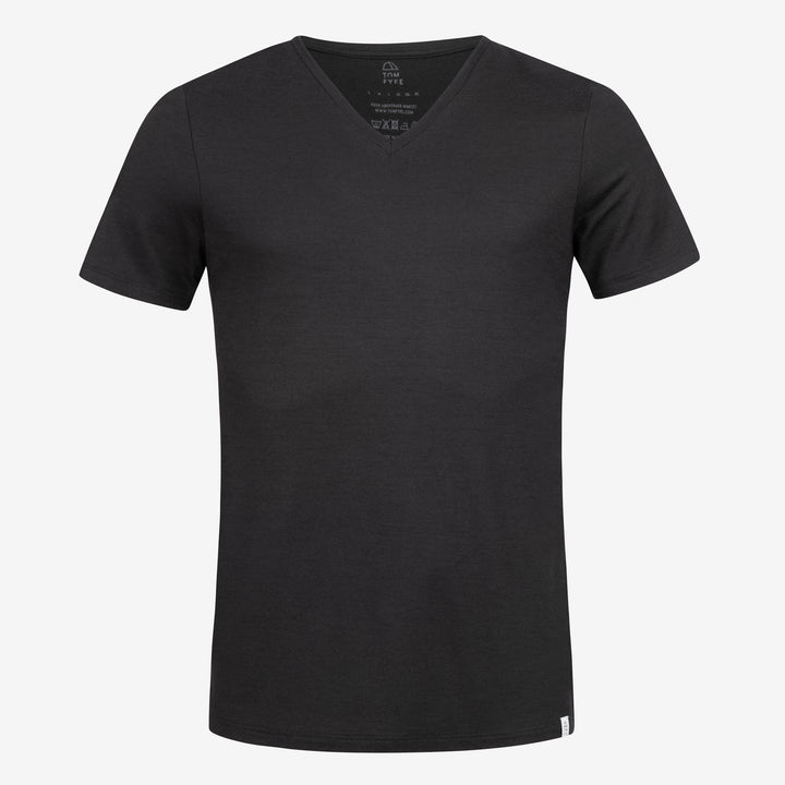 Merino Herren Shirt mit V-Ausschnitt Frontansicht von Tom Fyfe in Schwarz #farbe_schwarz
